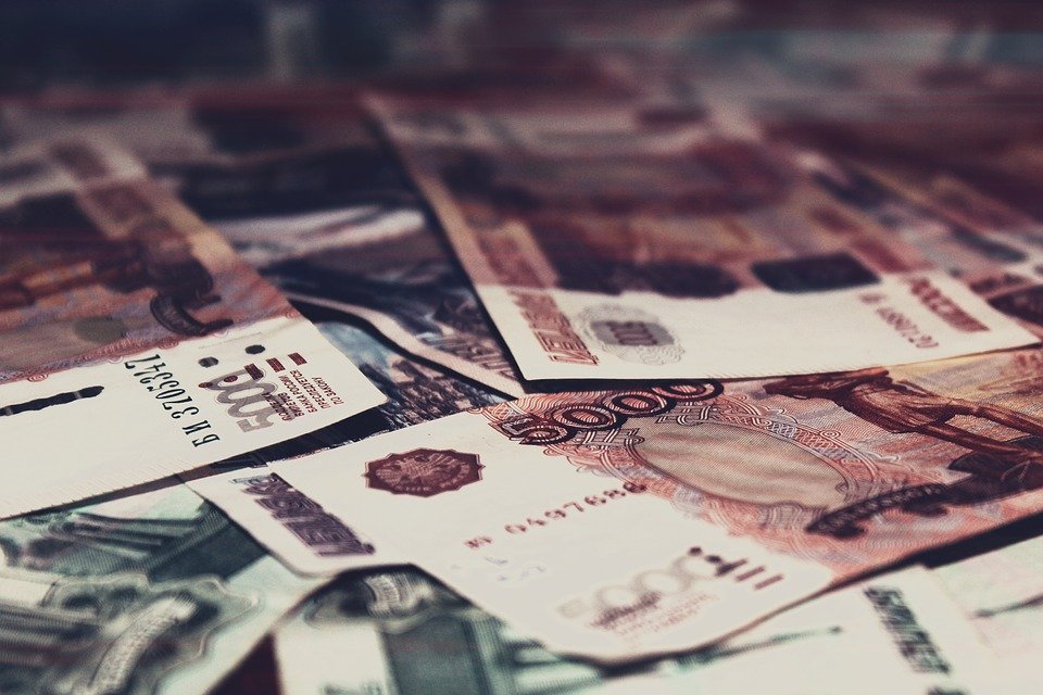 Росбанк снизил ставку по потребкредиту «Просто деньги»