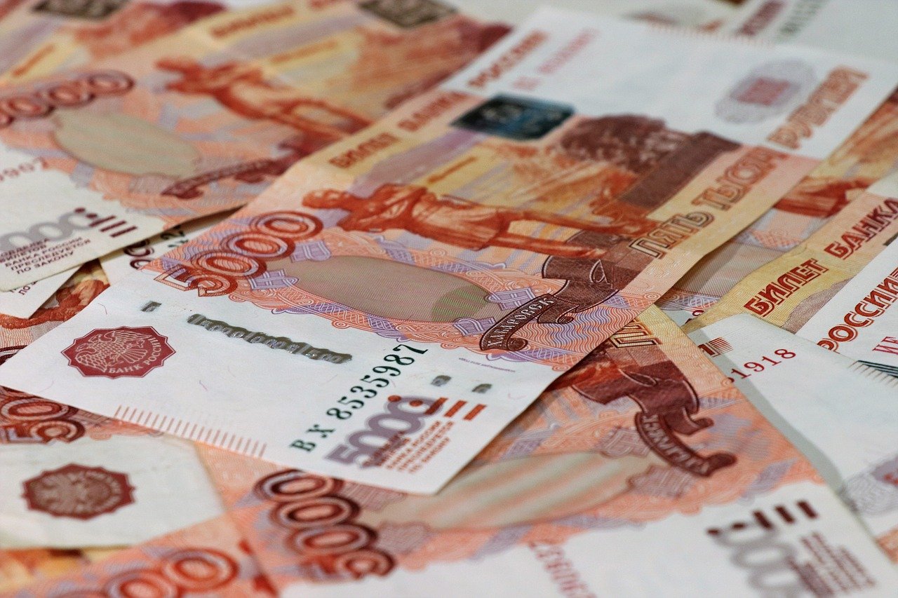 Минэкономразвития подсчитало, когда средняя зарплата в России превысит 60 тыс. рублей