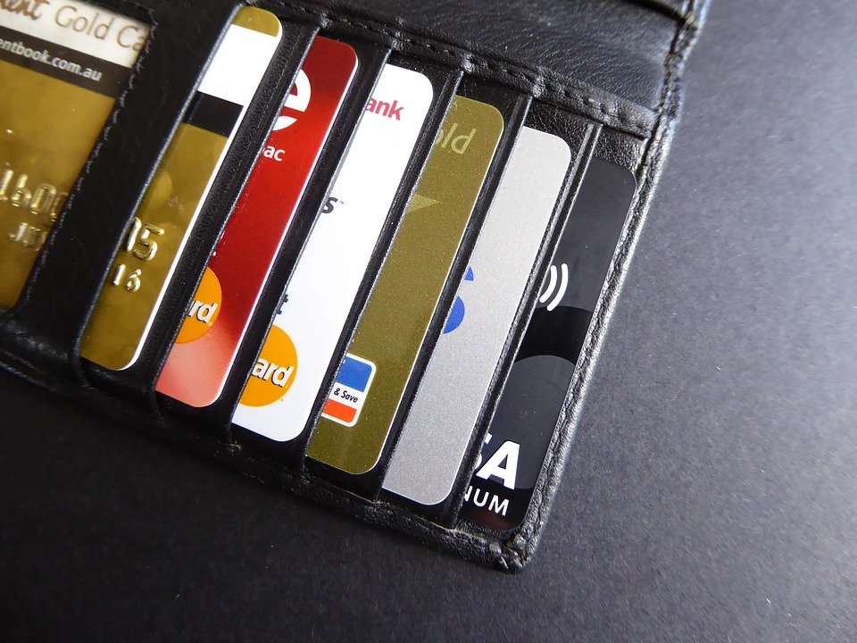 Альфа-Банк объединит задолженности по кредитным картам