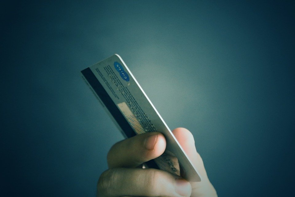 Можно ли взять кредит до 21 года перевести деньги с карты хоум кредит на карту сбербанка онлайн